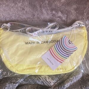 Chic Yellow Crossbody Bag